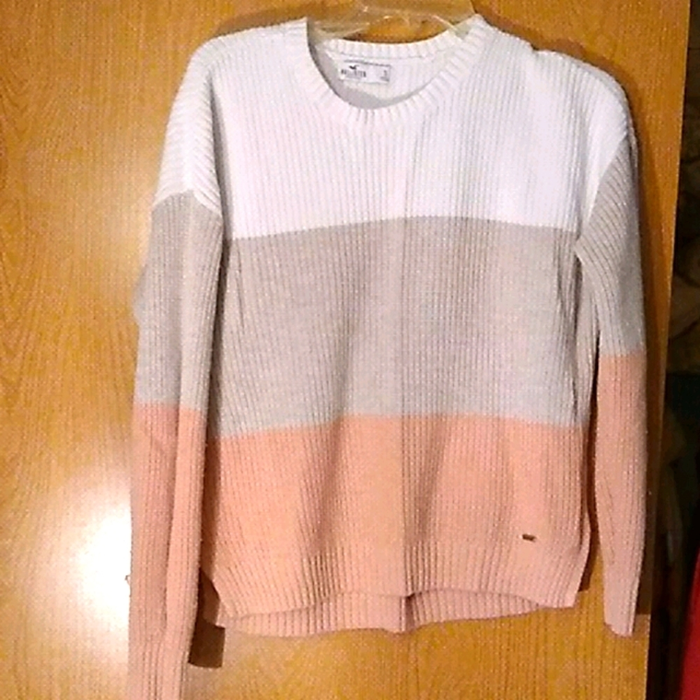 Hollister sweater